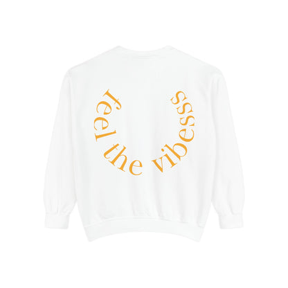 Sun Graphic Sweatshirt — "Feel the Vibes" Cozy Retro Sun Crewneck