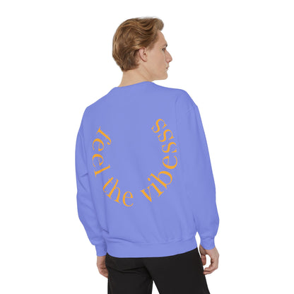 Sun Graphic Sweatshirt — "Feel the Vibes" Cozy Retro Sun Crewneck