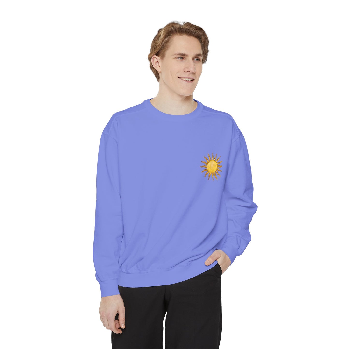 Sun Graphic Sweatshirt — "Feel the Vibes" Cozy Retro Sun Crewneck
